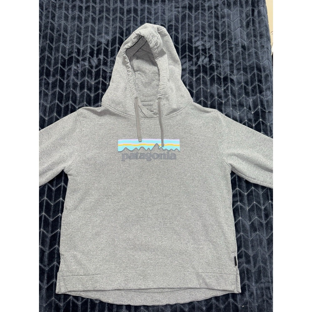 Patagonia Women's Pastel P-6 Logo Uprisal Hoody Size Large